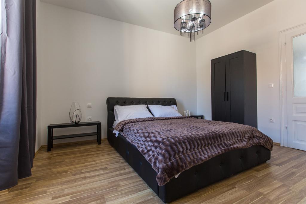 Captain Emo City Apartments プーラ エクステリア 写真